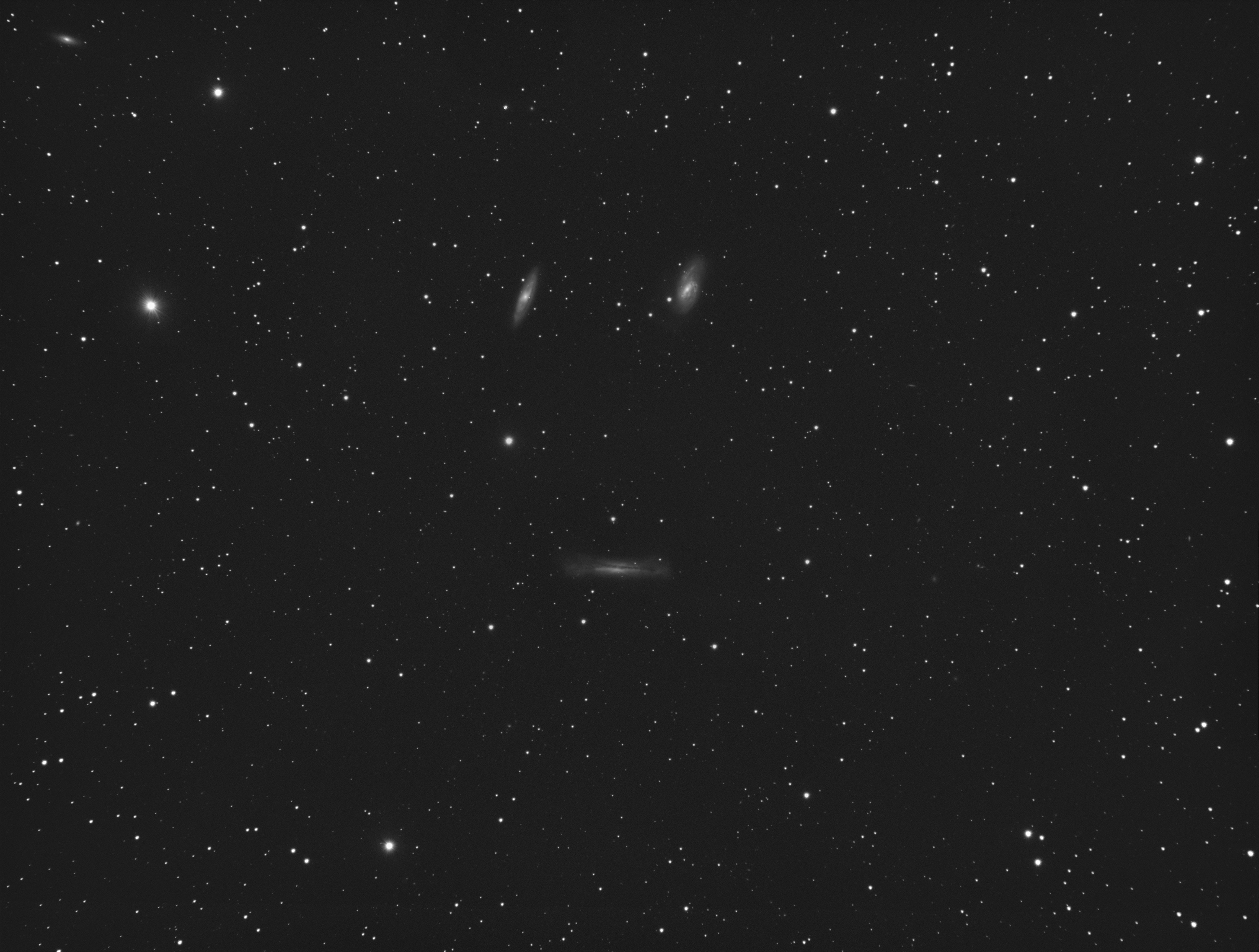 Leo Triplet with APO 80mm using the mount
