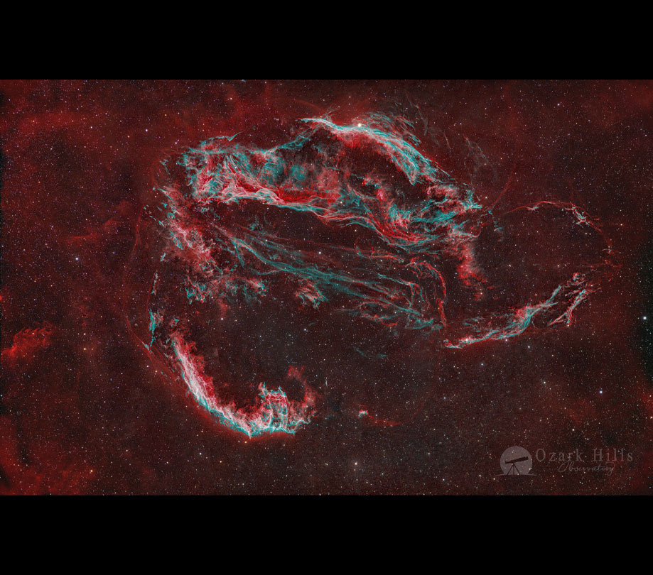 Veil-Nebula-captured-with-a-Takahashi-FSQ-106-EDX4