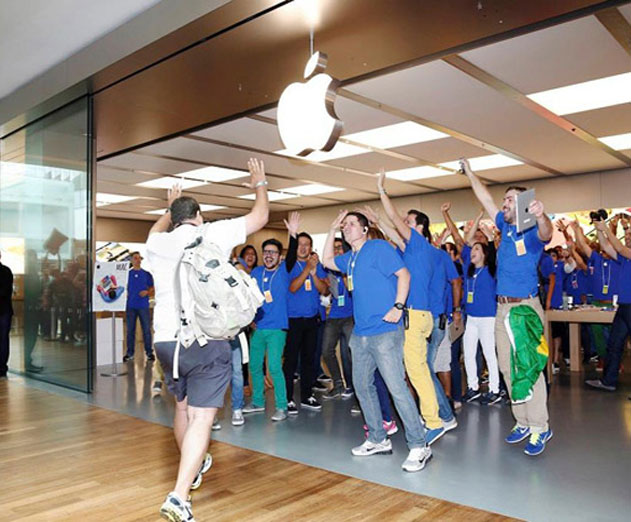 Apple-Opens-1st-Brazilian-Retail-Store