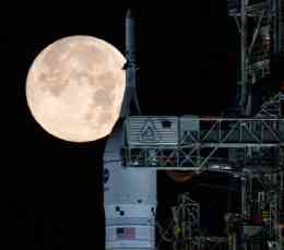 Back to the Moon Back to the Moon