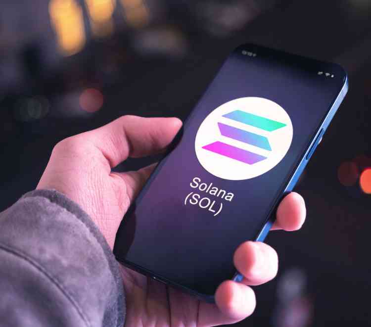 Decentralized wallets suggested after Solana hack