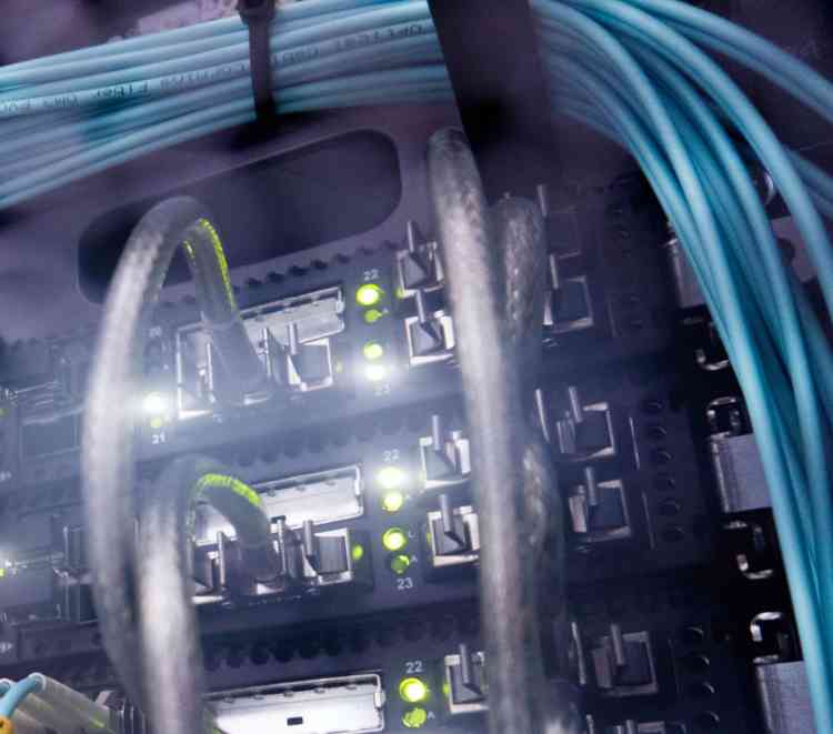 Edge computing platform gets containers and VMs