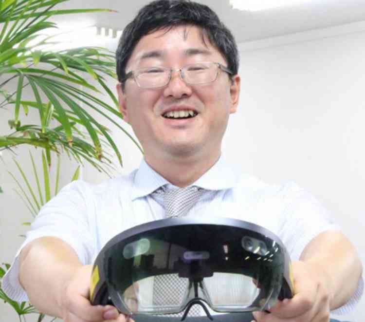 Open source Mixed Reality (MR) application for Microsoft HoloLens