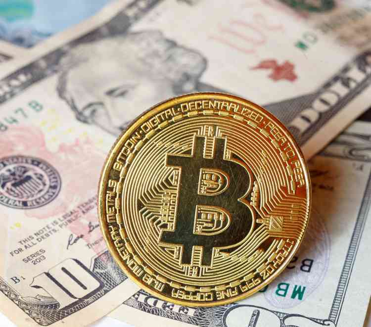 Eric Adams takes the first paychecks in Bitcoin