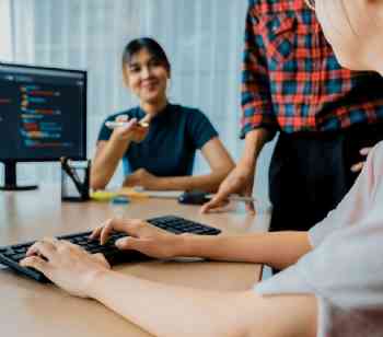 Fast scalable web game design using Recraft