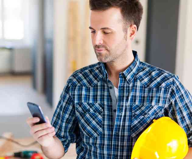 How Field Workers Use Industrial Mobile Apps in Real World Environments