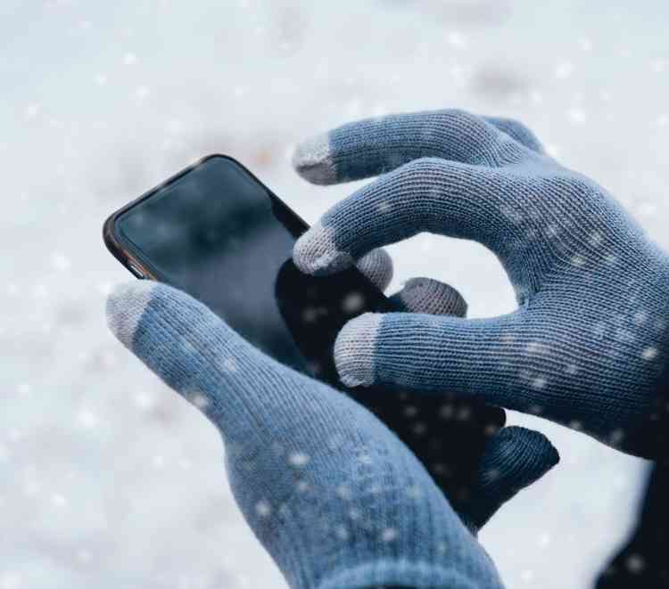 Frostpunk Beyond the Ice opens early access