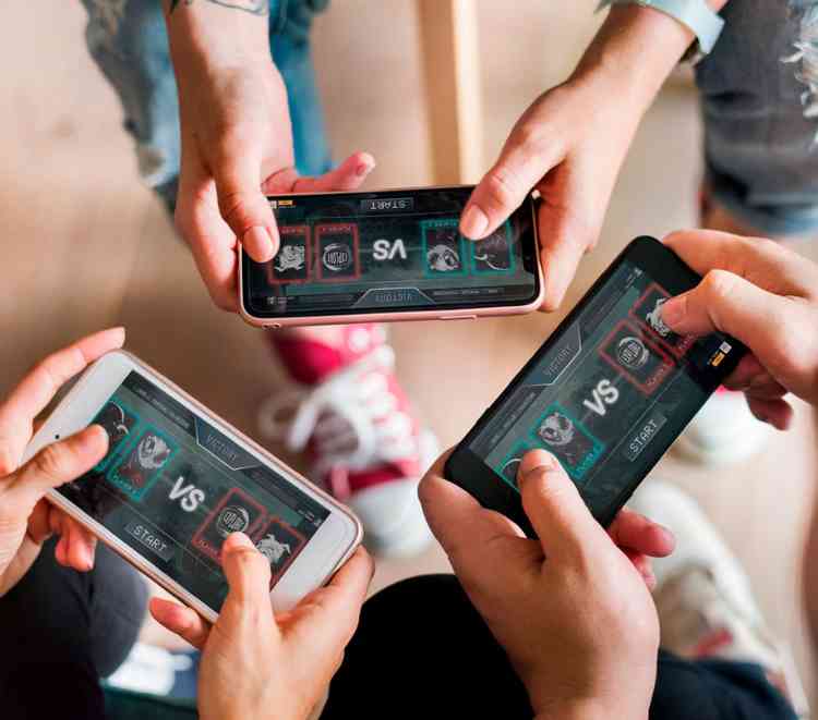 Gaming app insights report from AppLovin and Adjust