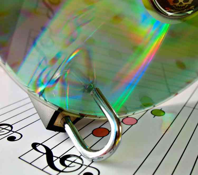 HitPiece facing legal action from RIAA