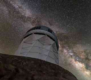 How-gravity-behaves-at-cosmic-scales-explained-by-DESI