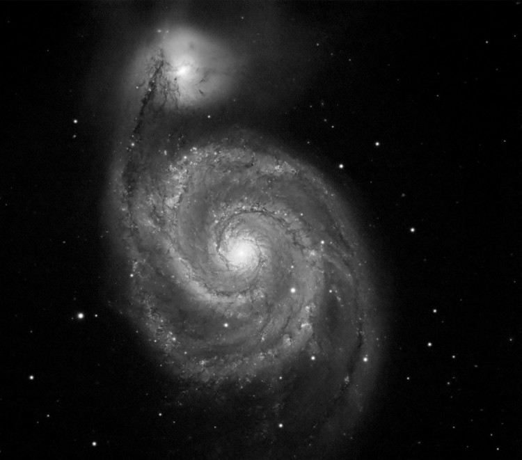Lucky Imaging technique captures M51 in vivid detail