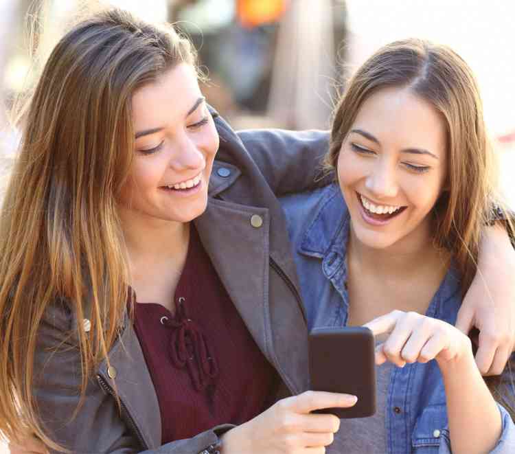 Mobile game developers are capturing female audiences