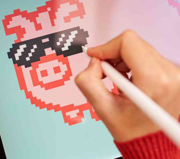 NFT smart contract that pays NFT artists securely