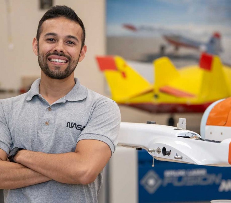 Nasa highlights the inspiring work of engineer Felipe Valdez