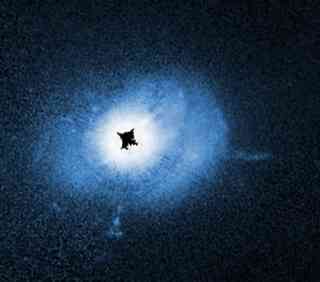 Closest-quasar-observations-by-Hubble