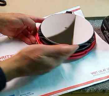 Removing mirror clips to eliminate diffraction