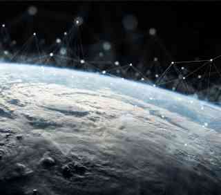 Starlink-satellites-are-emitting-bright-electromagnetic-radiation