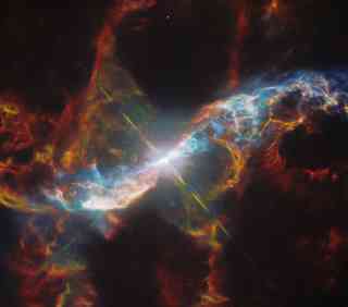 Watch-star-erupting-as-spotted-by-Hubble