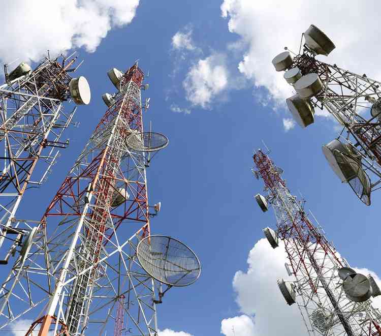 UK bets big on 5G architecture