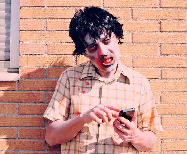 Zombie apps in the Google Play Store