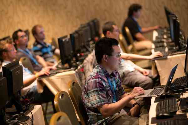 Blackberry Introduces BlackBerry 10 Cascades and WebWorks Courses