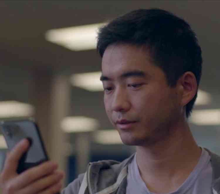 eBay launches HeadGaze so you can use head movements to navigate