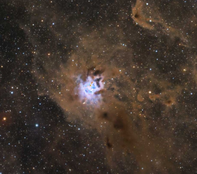 Apertura 75Q 75x Reducer Iris Nebula