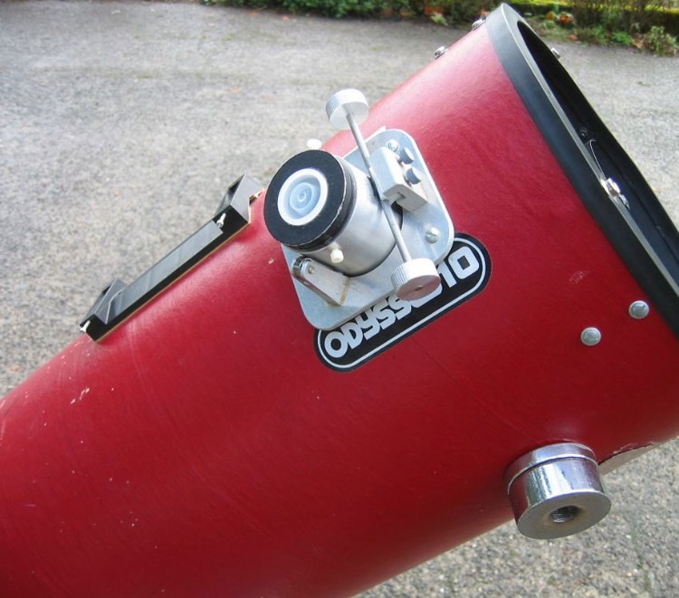 Coulter Odyssey Compact 10 1 f 4 5 in red