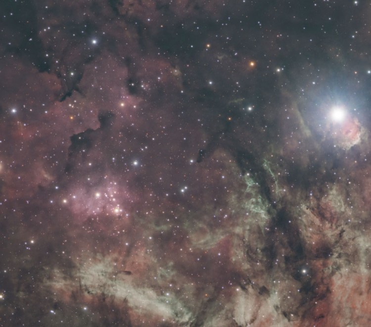 Crescent Nebula and wide field Cygnus objects