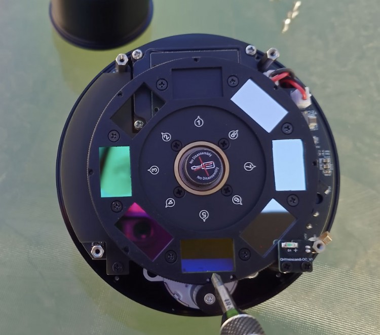 How the filter wheel works