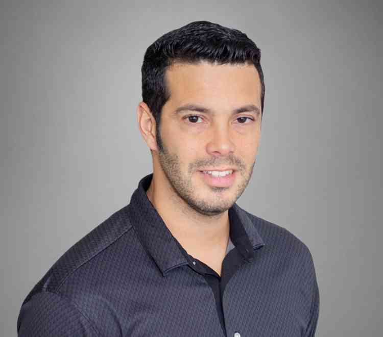 Josh Candamo Headshot App Developer Magazine