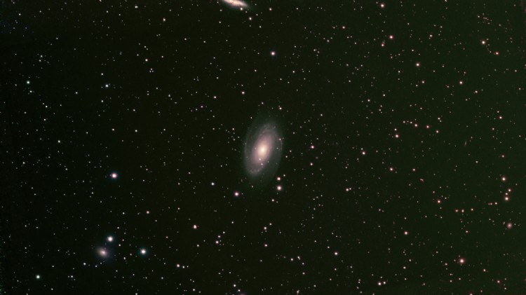 M81 Bodes galaxy with DWARF mini telescope