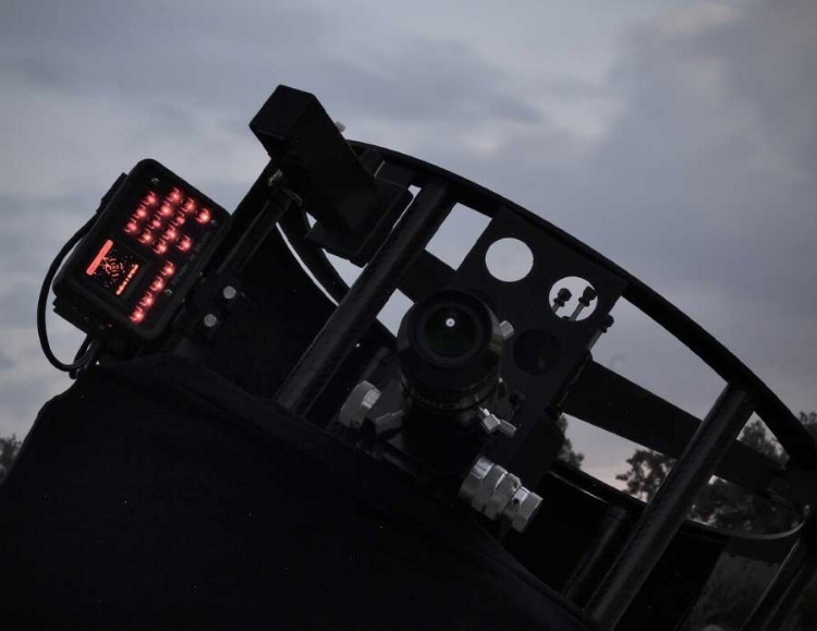 PiFinder being used at sunset