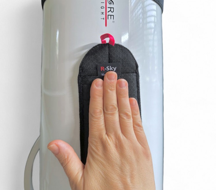 R Sky Eyeglass Heater Pouch Specifications and Details