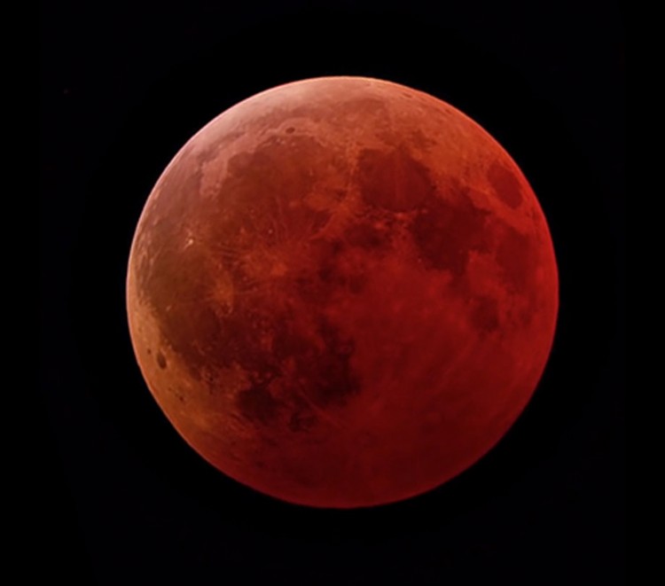 Total lunar eclipse
