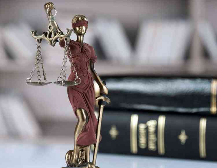 lady justice awaiting for verdict