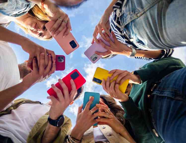 people using apps on their phones