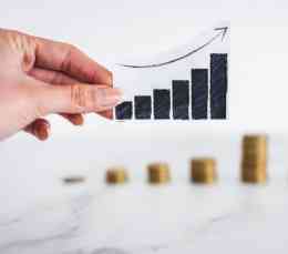 Microsoft surpasses revenue expectations for fourth quarter Microsoft surpasses revenue expectations for fourth quarter
